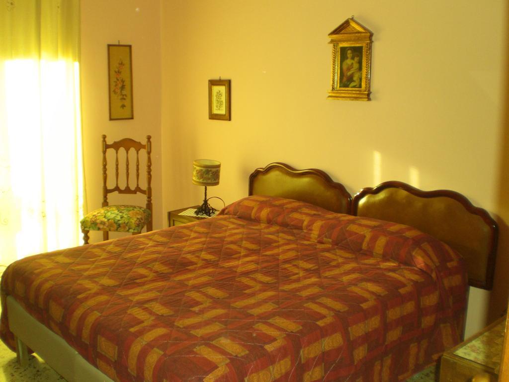 Theokles Apartment Taormina Exteriör bild